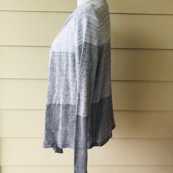 Lou & Grey • Blue & Gray Ombré Cardigan • Super Pretty Colorblock Pattern! - Picture 3 of 6